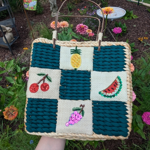 Vintage Beaded Straw Fruits Bag - Picture 12 of 12